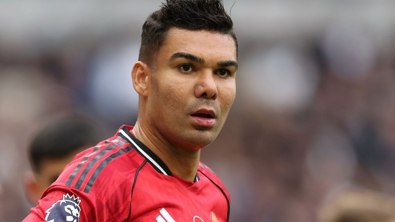 MU xem xét tái ký hợp đồng với Casemiro